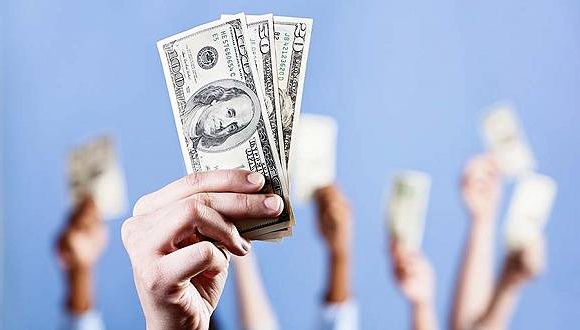 华安百联消费REIT:百联股份一致行动人增持约1084万份,占1.084%